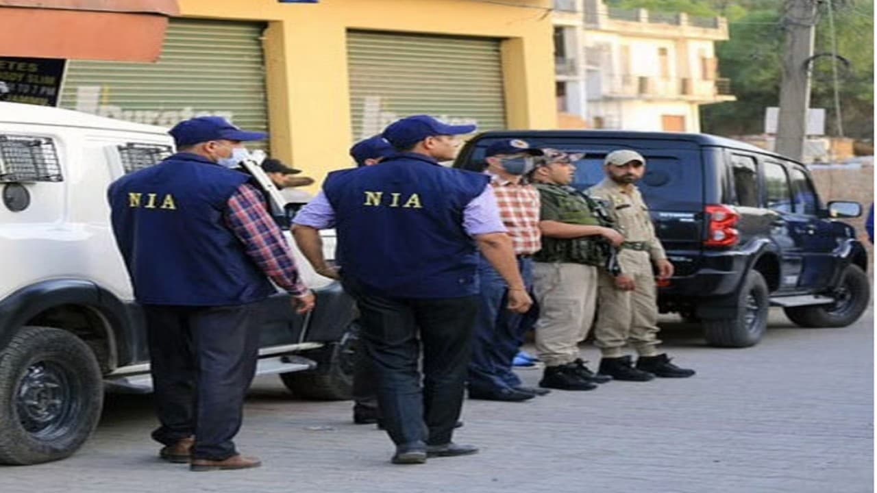 NIA Raid: NIA ने PFI पर एक बार फिर कसा शिकंजा, देशभर में कई ठिकानों पर मारे छापे, 10 गिरफ्तार