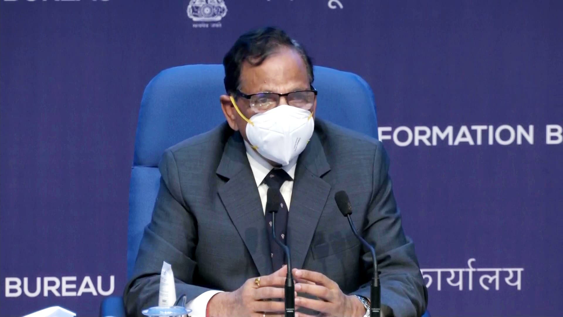 ओमिक्रॉन वैरिएंट की वजह से इंटरनेशनल फ्लाइट्स पर लगेगा बैन! NITI आयोग इन विषयों पर कर रहा विचार