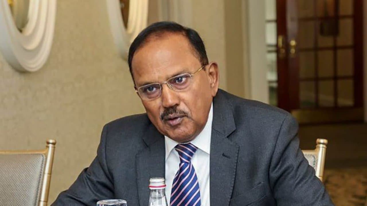 अजीत डोभाल ब्रिटेन के NSA टिम बैरो सामने उठायेंगे खालिस्तानी समर्थकों का मुद्दा, UK के नरम रुख पर भारत सख्त