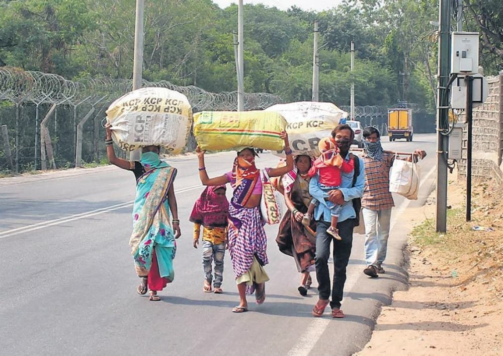 दूसरे राज्यों में फंसे छात्रों और मजदूरों को वापस लाने के लिए 15 IAS अफसर नियुक्त, जानें किसे मिला किस राज्य का जिम्मा