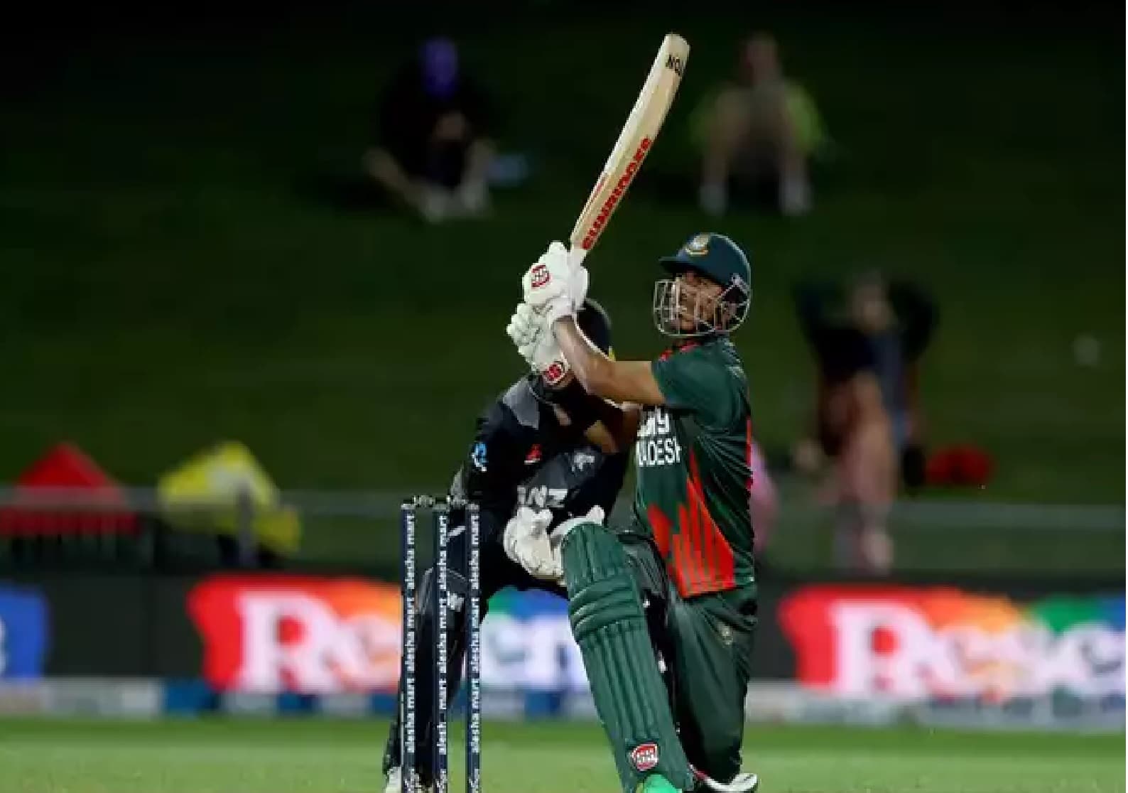 NZ vs BAN : अनोखा क्रिकेट, टारगेट का अता-पता नहीं और खिलाड़ी करने लगे बल्लेबाजी, जानें क्या है माजरा NZ vs BAN : अनोखा क्रिकेट, टारगेट का अता-पता नहीं और खिलाड़ी करने लगे बल्लेबाजी, जानें क्या है माजरा