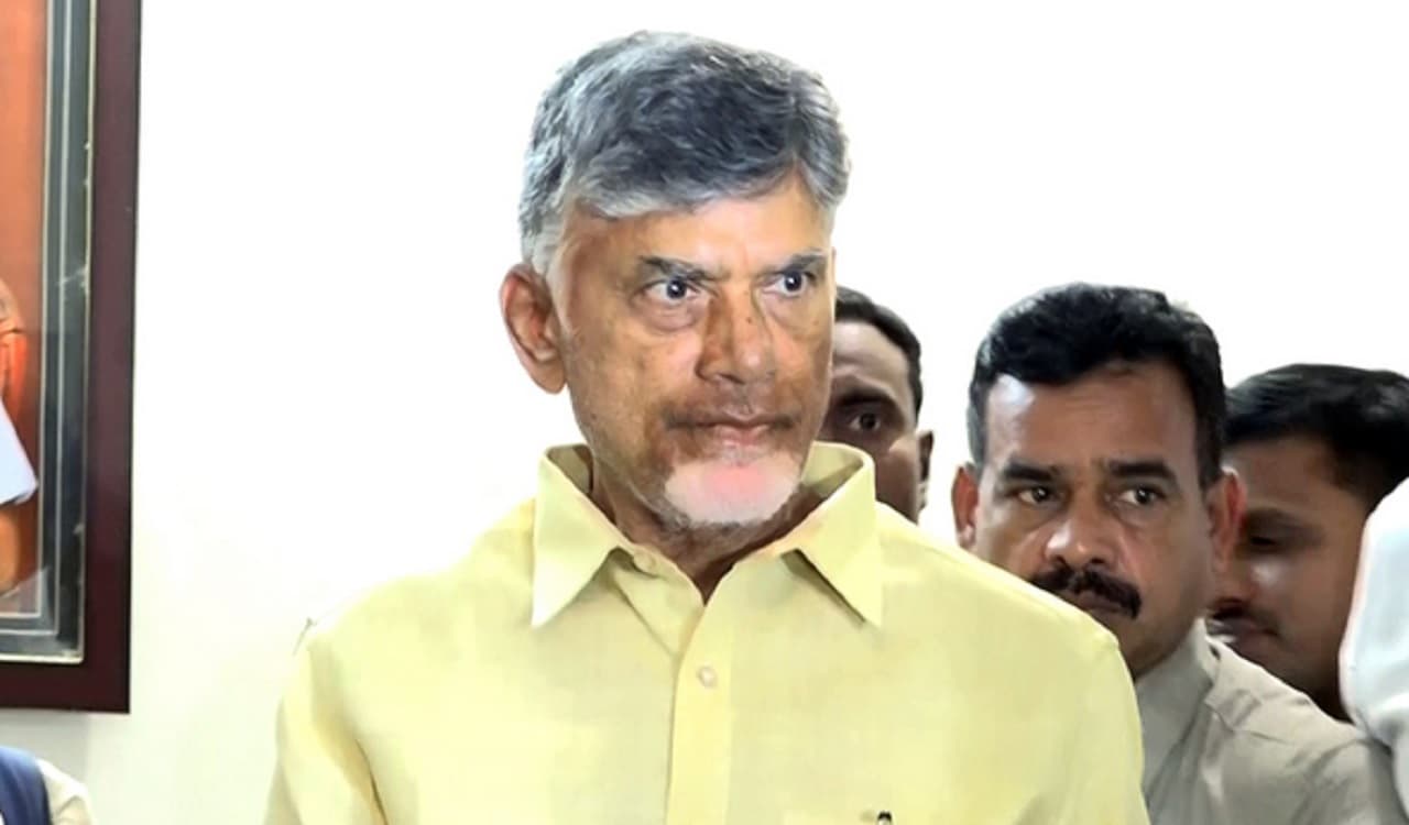 विजयवाड़ा में एसीबी अदालत के समक्ष पेश किए गए चंद्रबाबू नायडू, CID ने किया था गिरफ्तार