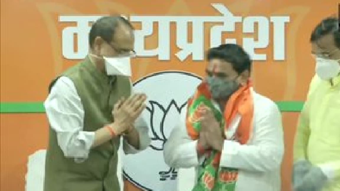 मध्यप्रदेश उपचुनाव से पहले कांग्रेस का एक और 'विकेट गिरा', विधायक नारायण पटेल भाजपा में शामिल