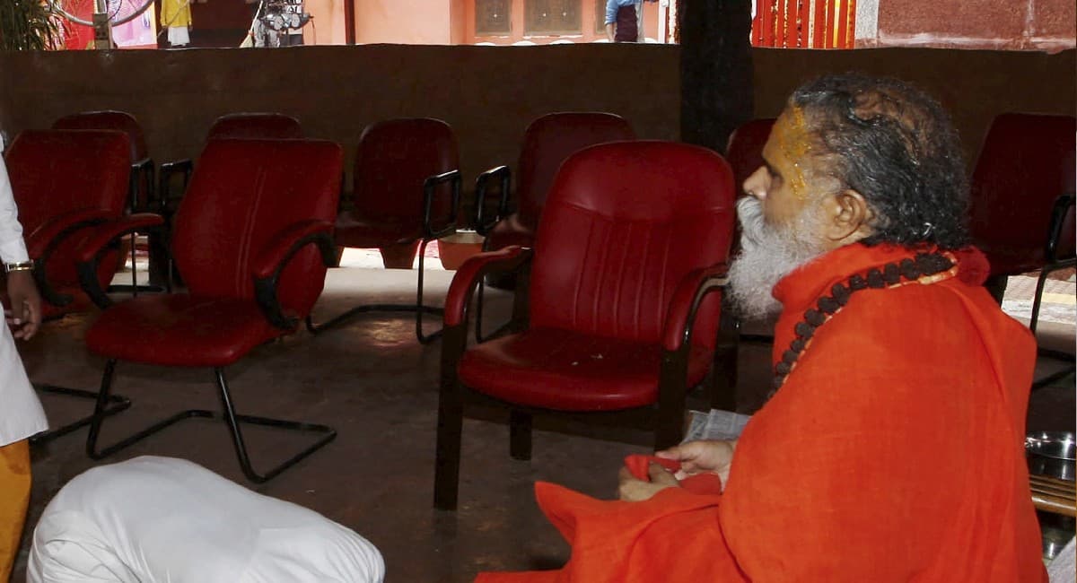 Mahant Narendra Giri Suicide Case Updates : महंत नरेंद्र गिरि के पास कहां से आई मजबूत रस्सी, हुआ ये खुलासा