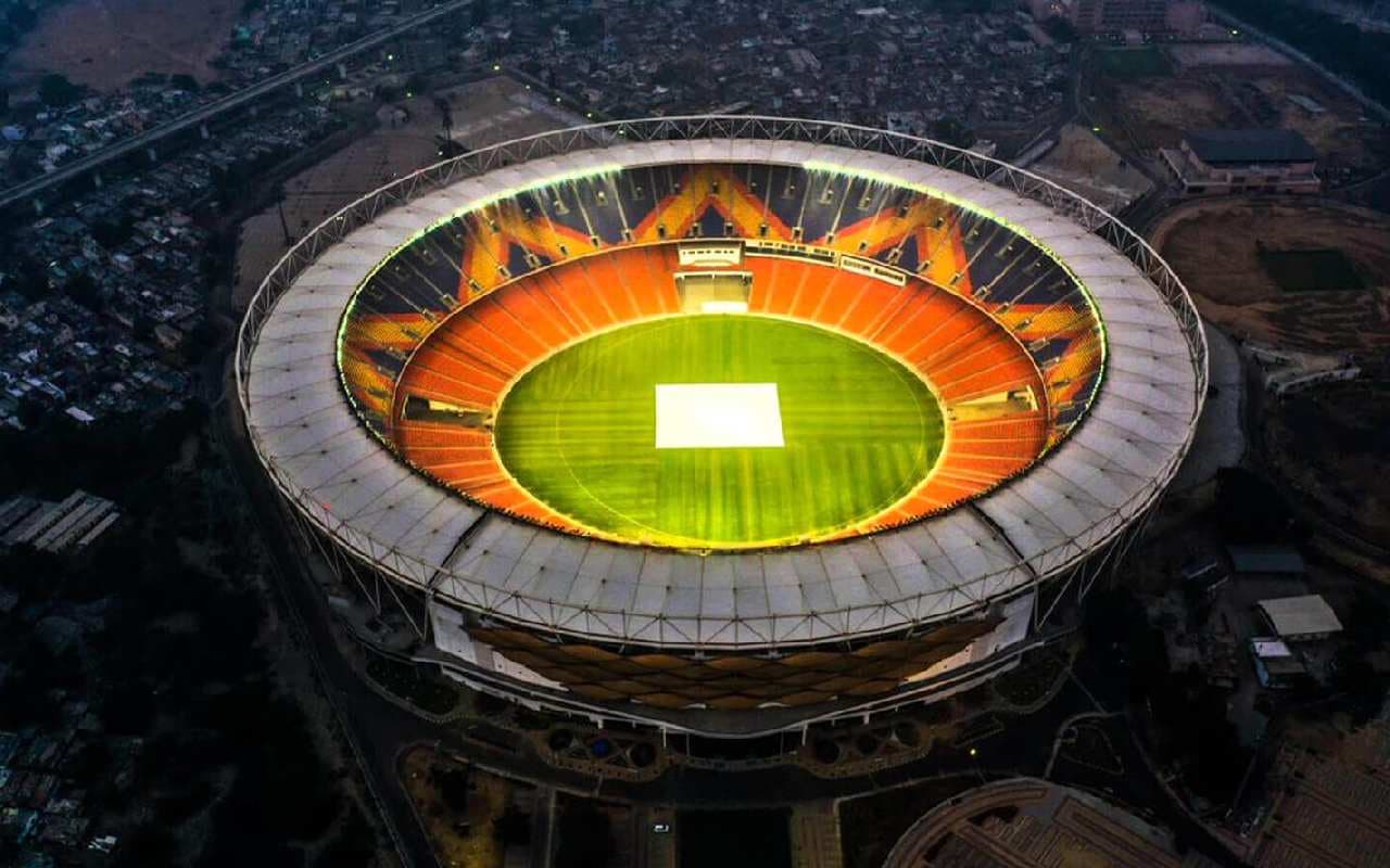 World Cup 2023 : फाइनल मैच के लिए अहमदाबाद में सुरक्षा-व्यवस्था चाक-चौबंद, चप्पे-चप्पे पर पुलिस तैनात