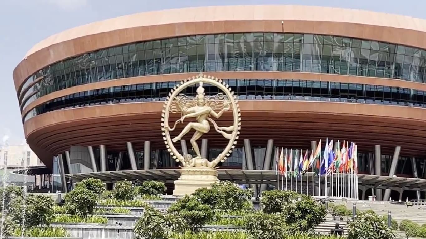 G20 Summit: 'भारत मंडपम' के सामने लगाई गई दुनिया की सबसे ऊंची नटराज प्रतिमा, जानें क्या खास