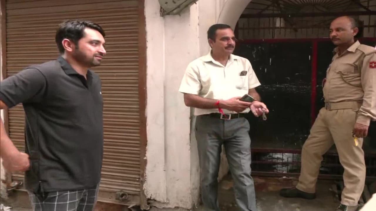 पाकिस्तानी ड्रोन से हथियार गिराने के मामले में NIA ने ली तलाशी, जम्मू-कश्मीर के पांच जिलों में चला अभियान