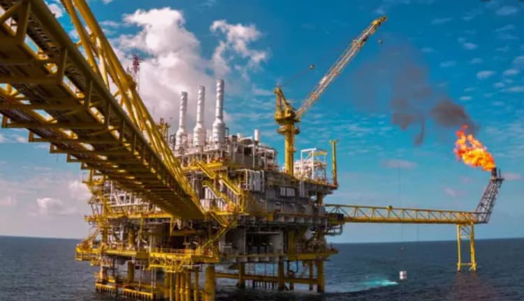 Lockdown का असर : 15 फीसदी से अधिक घटा ओएनजीसी का गैस उत्पादन, अप्रैल के दौरान देश में आयी 18.6 फीसदी की गिरावट