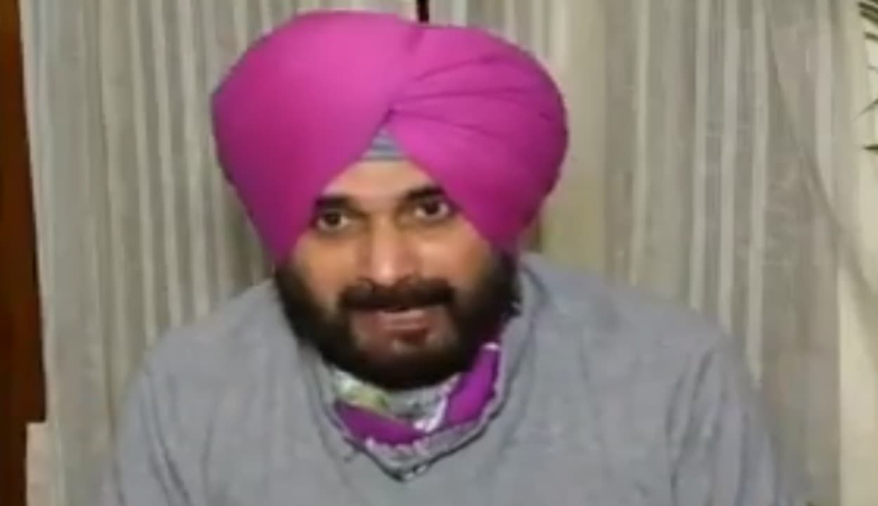सिद्धू का जोरदार विरोध, किसानों ने दिखाये काले झंडे, किसान करना चाहते थे यह सवाल