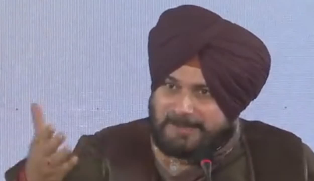 लखीमपुर हिंसा मामले में आज से भूख हड़ताल करेंगे नवजोत सिंह सिद्धू, हरसिमरत कौर पीड़ितों से करेंगी मुलाकात