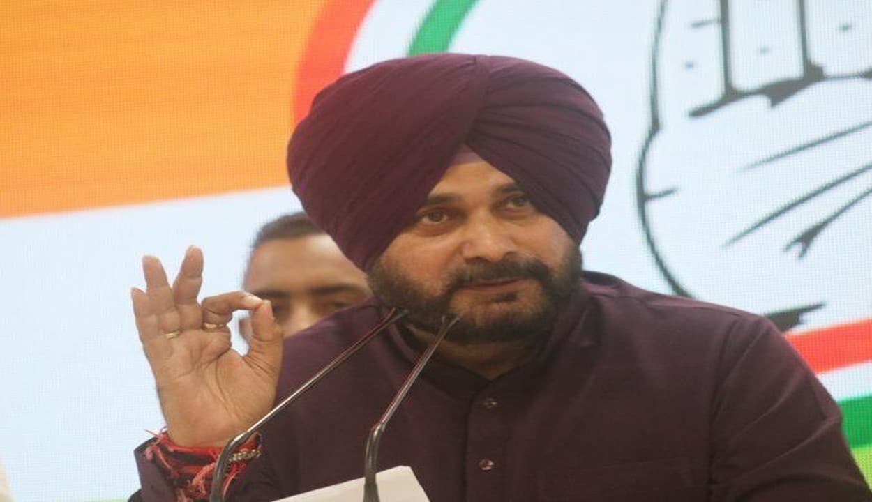 पंजाब विधानसभा चुनाव 2022 : नवजोत सिंह सिद्धू सहित कांग्रेसी नेताओं ने की टिकट वितरण पर चर्चा, CEC करेगी फैसला