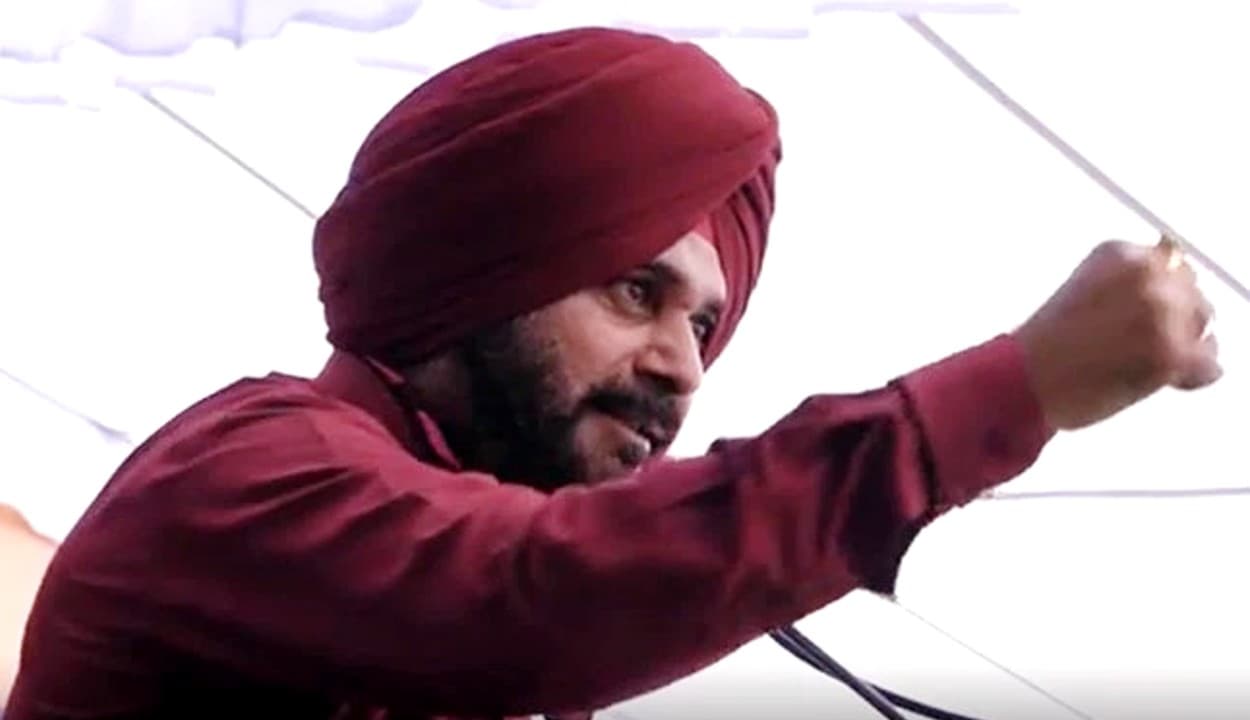 नवजोत सिंह सिद्धू के लिए आसान नहीं है अमृतसर पूर्वी सीट जीतना, चौतरफा मिल रही चुनौती