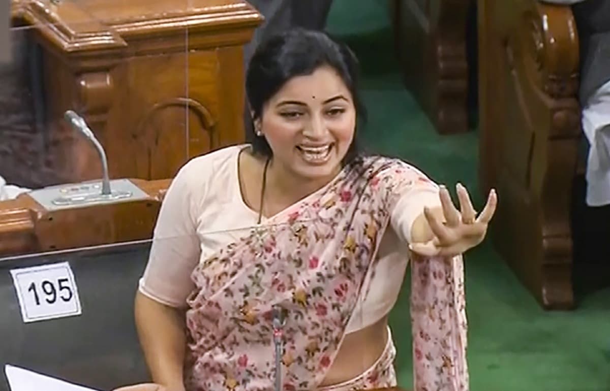 महाराष्ट्र की महिला सांसद का आरोप, शिवसेना सांसद ने जेल में डालने की दी धमकी, लोकसभा अध्यक्ष से की शिकायत