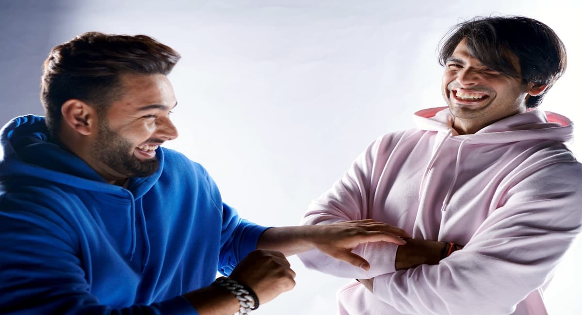 Neeraj Chopra: गोल्डन ब्वॉय नीरज चोपड़ा ने ऋषभ पंत के साथ शेयर की तस्वीर, महिला फैन ने कर दिया प्रपोज