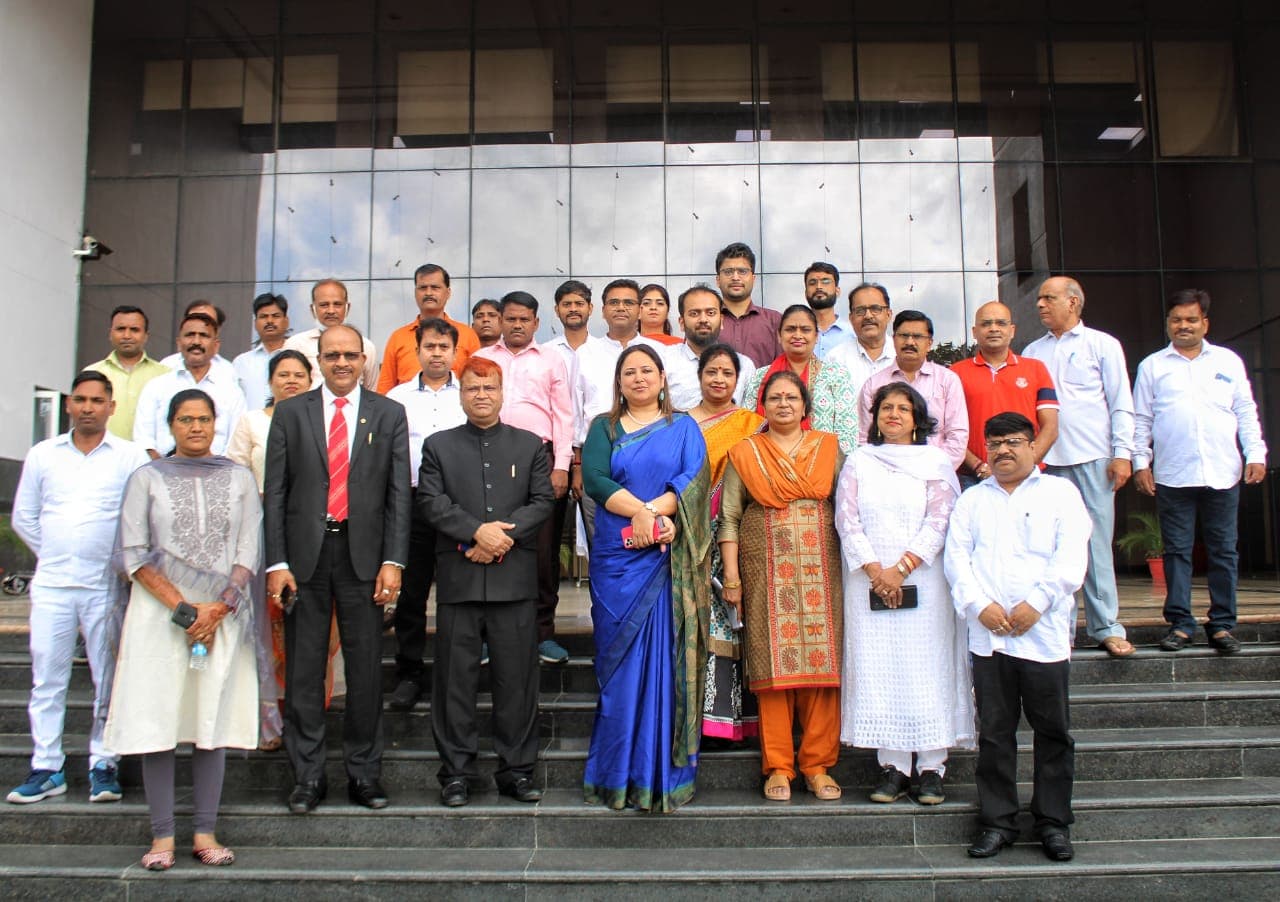 76वें स्वतंत्रता दिवस पर स्थानीय निकाय निदेशालय पर लहराया तिरंगा, स्वच्छता मिशन को धार देने का किया प्रण