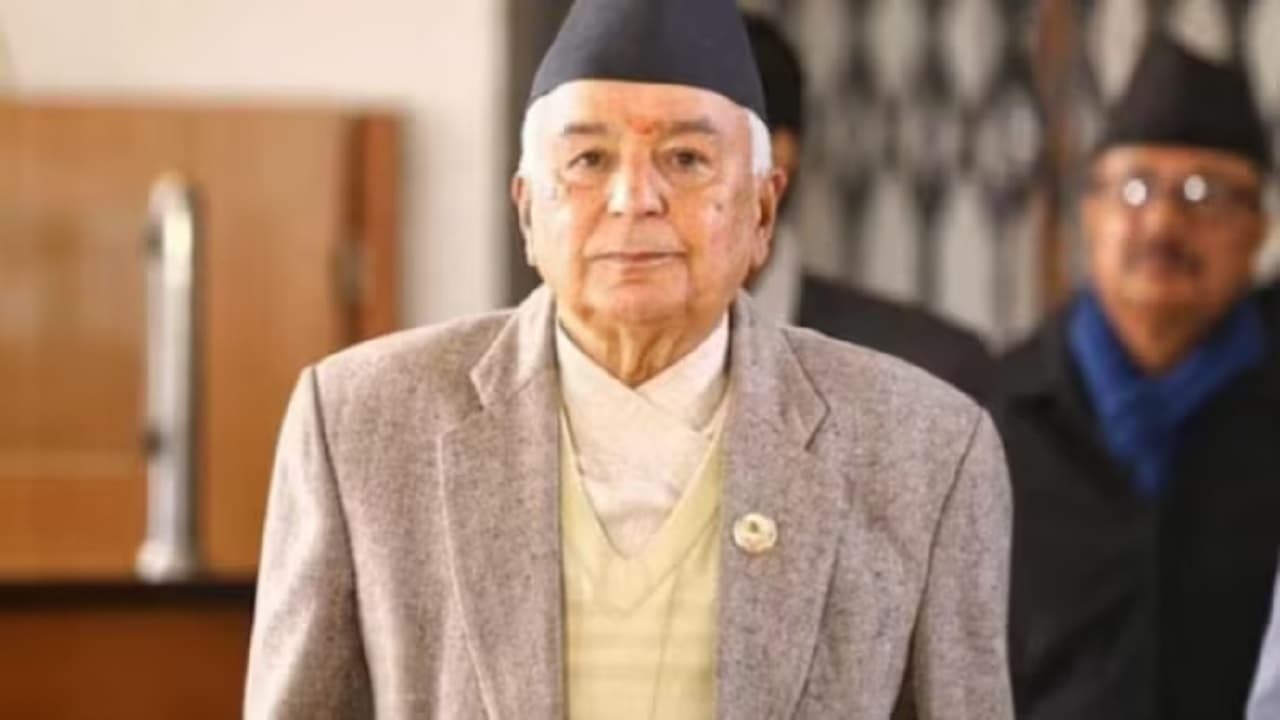 नेपाल के राष्ट्रपति पेट में दर्द की शिकायत के बाद अस्पताल में भर्ती, दो हफ्ते पहले ही ली थी शपथ
