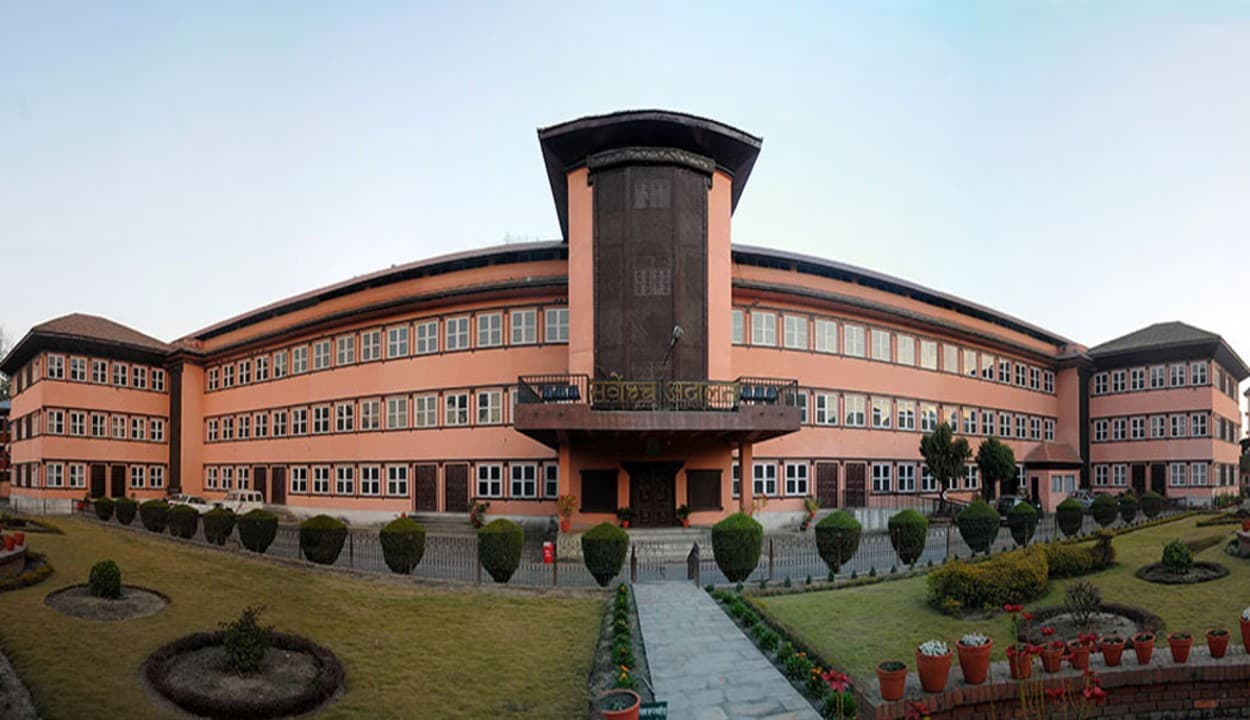 नेपाल में प्रतिनिधि सभा को भंग करने के मामले में गुरुवार से सुनवाई करेगा SC, प्रतिनिधि सभा को भंग किए जाने के खिलाफ याचिका दायर
