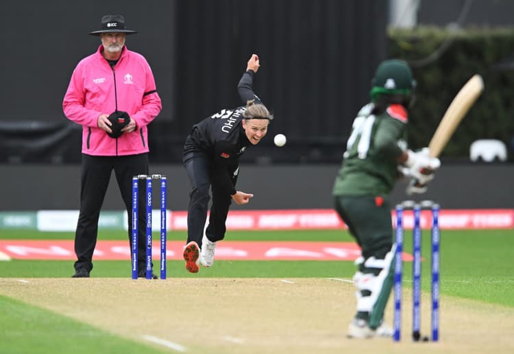 ICC Women's World Cup 2022: न्यूजीलैंड ने बांग्लादेश को 9 विकेट से हराया, प्वाइंट टेबल में कीवी नंबर 3 पर