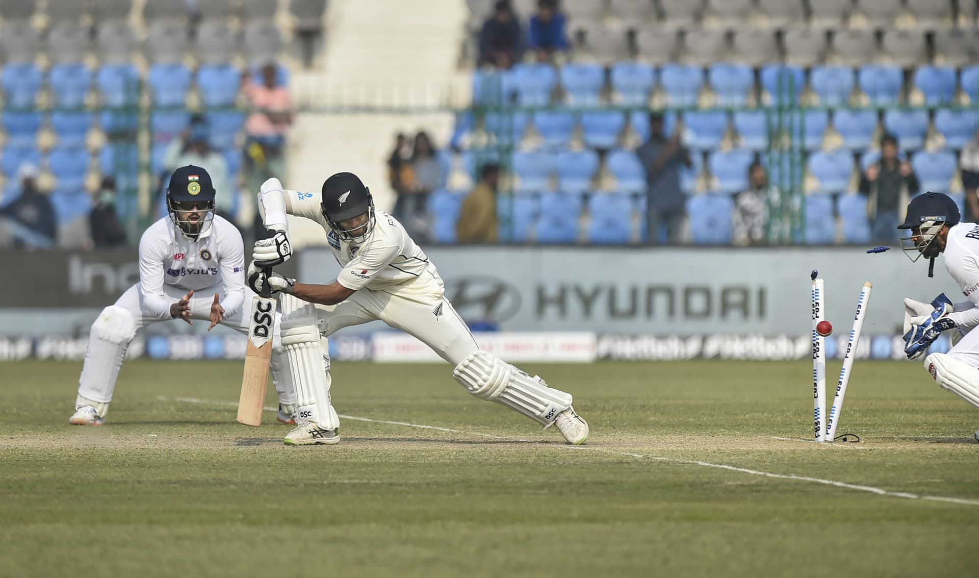 India vs New Zealand Day 3: अक्षर पटेल का ‘पंच’, भारत को पहली पारी में 49 रन की बढ़त