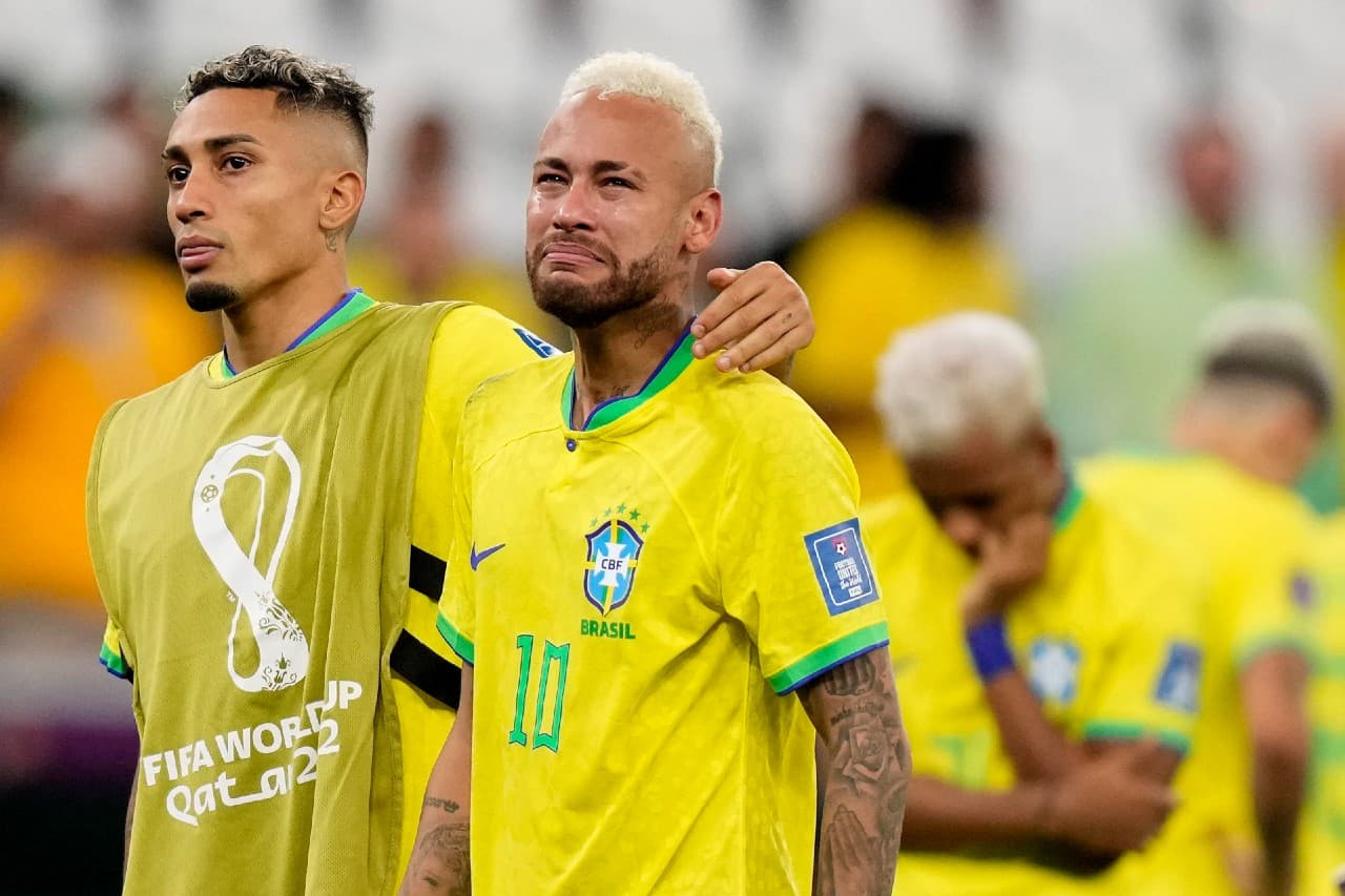 FIFA World Cup 2022: क्रोएशिया से ब्राजील की हार के बाद रो पड़े नेमार, पेले ने भेजा भावुक संदेश