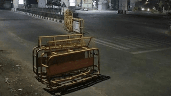 UP Night Curfew: यूपी में नाइट कर्फ्यू के समय में हुआ बदलाव, घर से निकलने से पहले जान लीजिए टाइमिंग