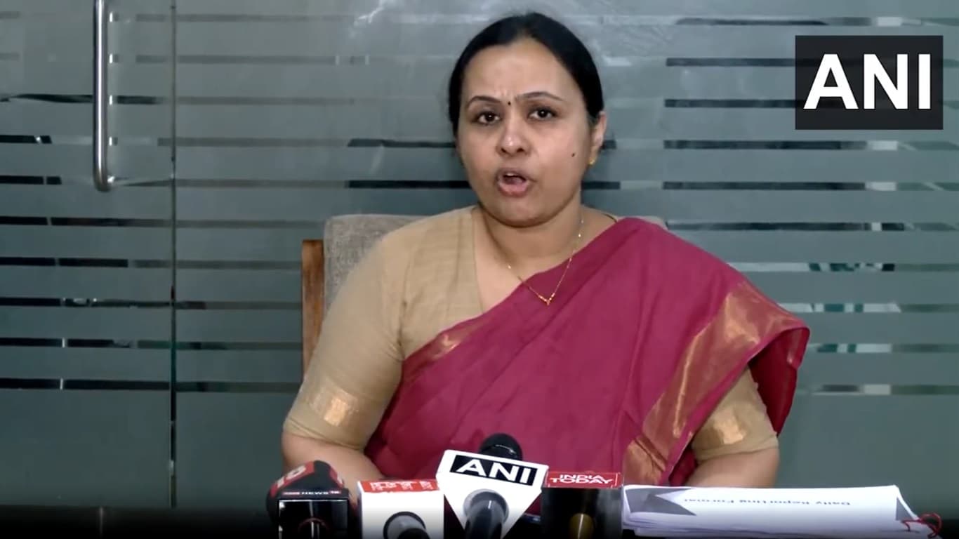 Nipah virus: निपाह वायरस की चपेट में केरल, संक्रमितों की संख्या बढ़कर हुई पांच, जिसमें दो की मौत