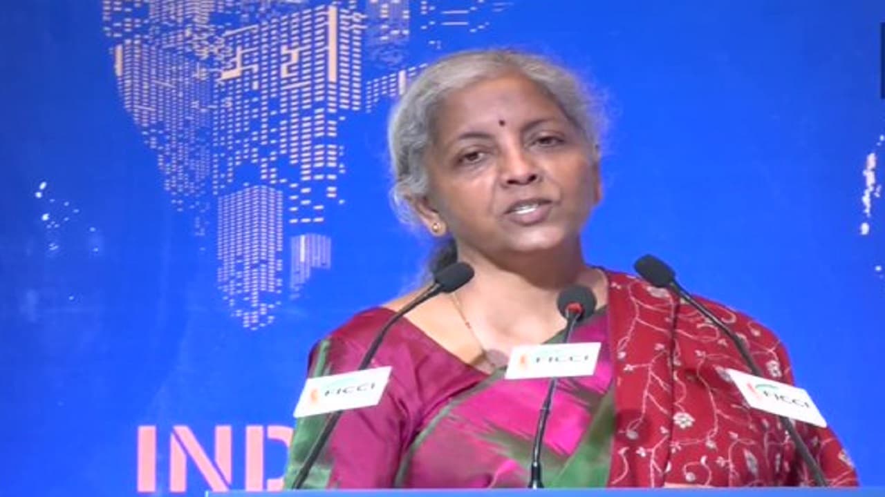 Nirmala Sitharaman: यूरोप पर पड़ेगा संभावित मंदी का असर, भारतीय उद्योग जगत से वित्त मंत्री ने की ये अपील