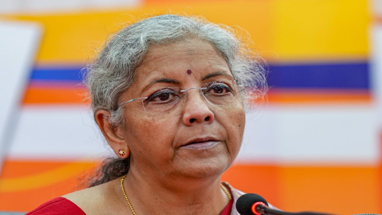 बजट 2022 : निर्मला सीतारमण से 80सी का दायरा बढ़ाने की उम्मीद, मीडिल क्लास को मिल सकती है बड़ी राहत
