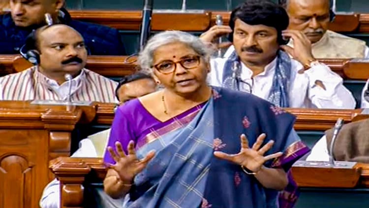 नई कर प्रणाली से मिडिल क्लास को फायदा, संतुलित विकास पर जोर : निर्मला सीतारमण