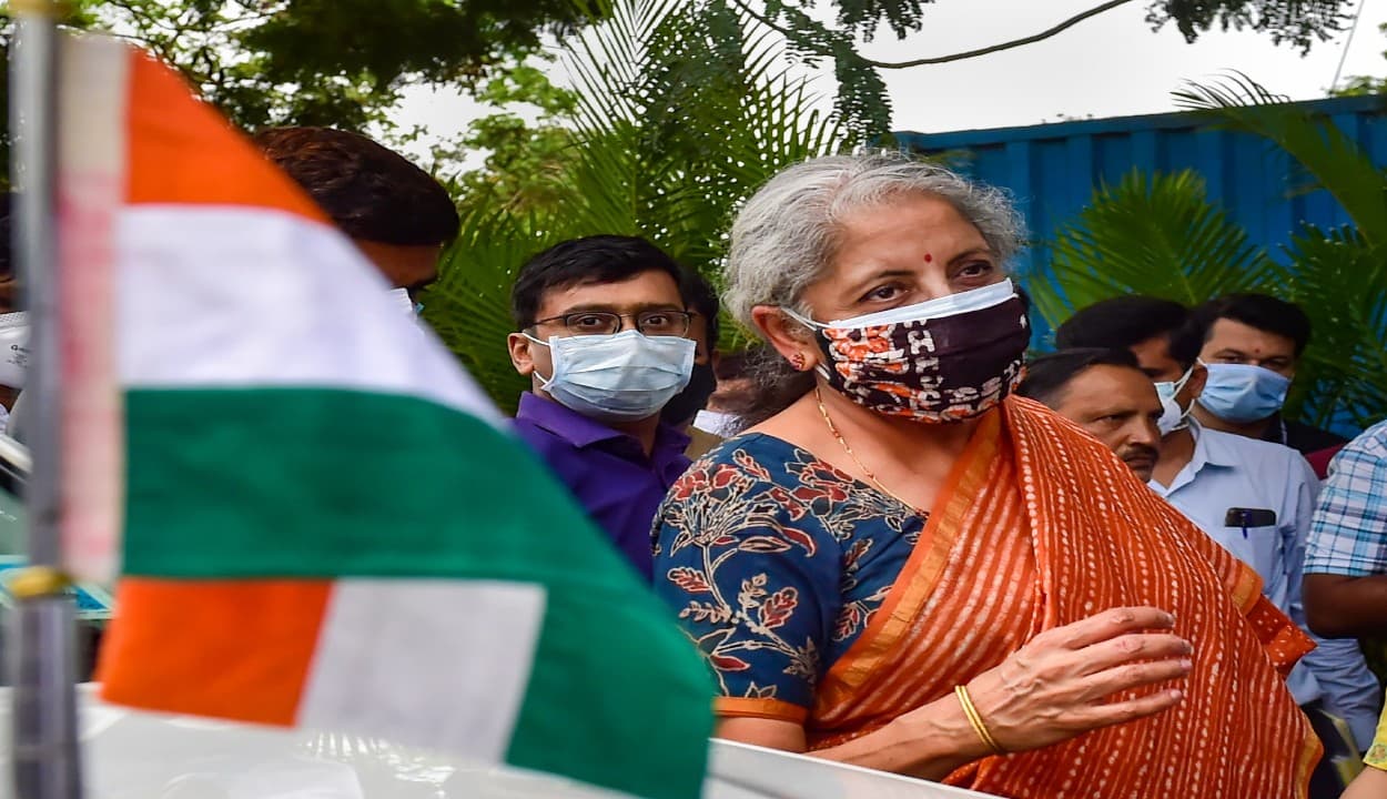अब तो बड़ा हो गया GST, तभी तो कोरोना संकट के इस दौर में टैक्स कलेक्शन से पिछले 8 महीने से कमाकर सरकार को दे रह है 1 लाख करोड़ से अधिक रुपया