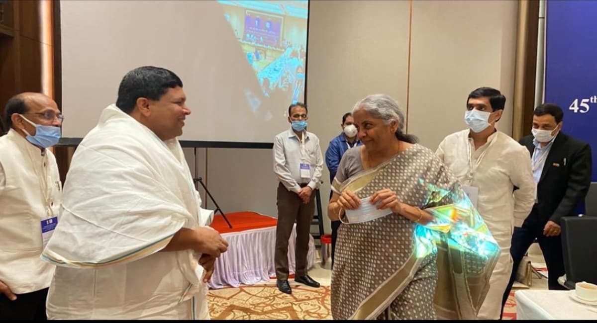 लखनऊ में GST काउंसिल की बैठक में शामिल हुए झारखंड के कृषि मंत्री बादल पत्रलेख, वित्त मंत्री से हुई मुलाकात