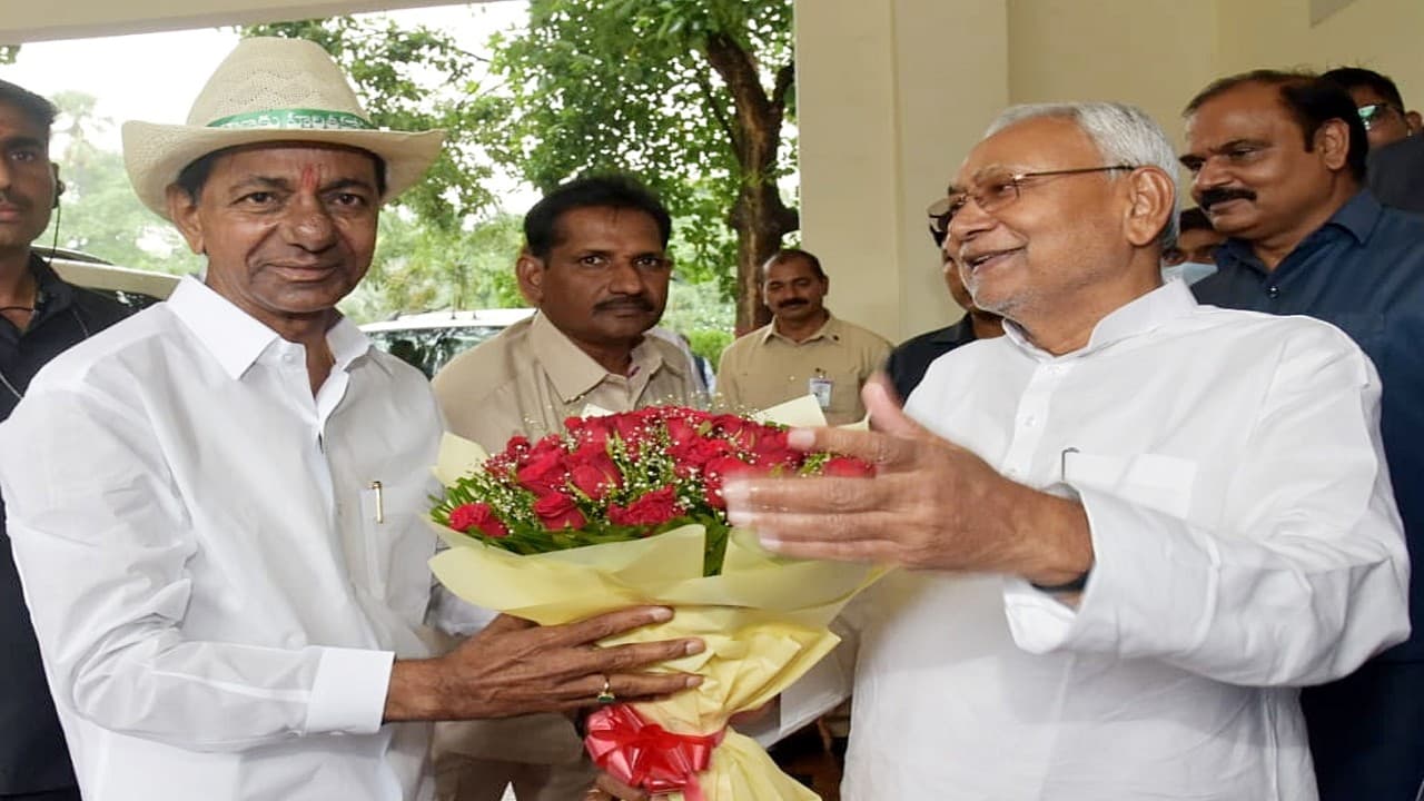 2024 में राजनीति की नई इबारत लिखेगा विपक्ष या दोहराएगा इतिहास? तय करेगी उत्तर-दक्षिण की ये नई जुगलबंदी