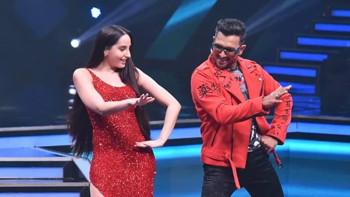 Nora Fatehi-Terence Lewis : क्या नोरा फतेही को डेट कर रहे हैं टेरेंस लुईस, कोरियोग्राफर ने तोड़ी चुप्पी Nora Fatehi-Terence Lewis : क्या नोरा फतेही को डेट कर रहे हैं टेरेंस लुईस, कोरियोग्राफर ने तोड़ी चुप्पी