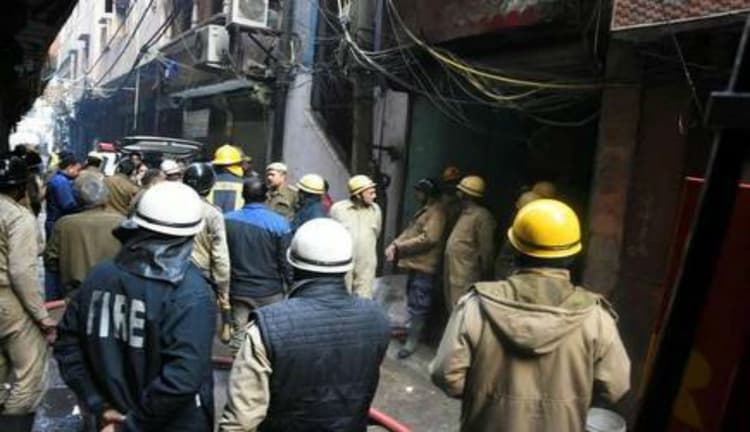 अनाज मंडी आग मामला : दिल्ली पुलिस ने चौथे आरोपी को किया गिरफ्तार, बिहार-यूपी के 45 लोगों की चली गई थी जान