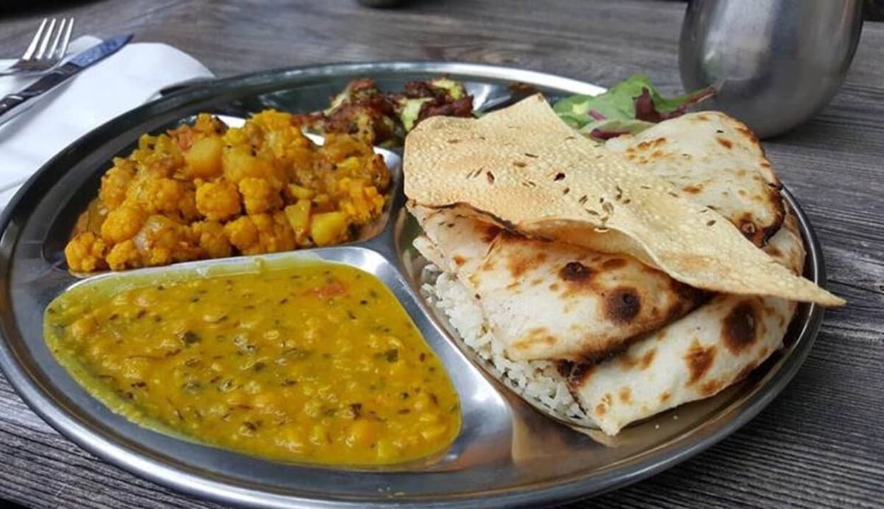 इलाज के साथ भी और इलाज के बाद भी बेहद जरूरी है भरपूर पौष्टिक आहार, जानिए क्या कहते हैं एक्सपर्ट