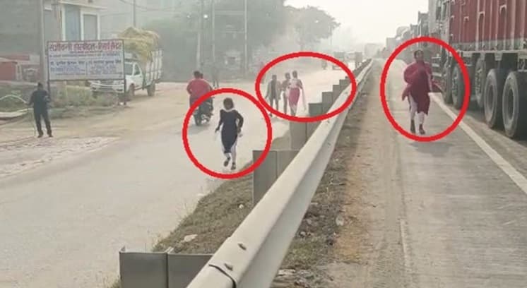 कैमूर में जाम लगी सड़क पर अचानक दौड़ने लगी लड़कियां, जानें मैराथन दौड़ के पीछे का पूरा मामला