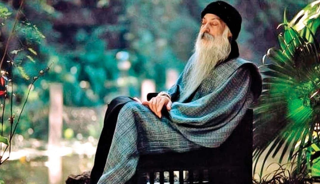 OSHO: Rolls Royce के काफिले में चलने वाले आचार्य रजनीश, ‘सेक्स’ को कहा- समाधि का मार्ग