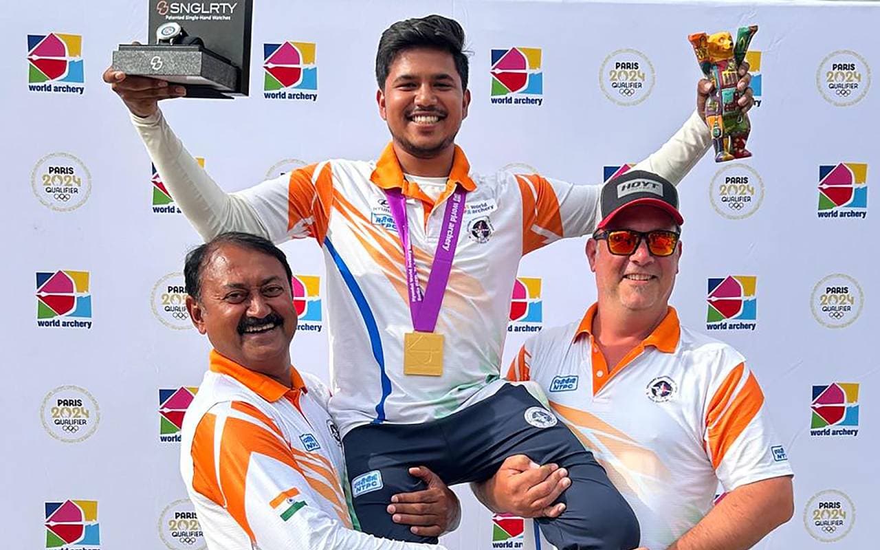 अदिति स्वामी कंपाउंड वर्ग में बनीं सबसे युवा वर्ल्ड चैंपियन, तो ओजस देवताले ने पुरुष वर्ग में जीता स्वर्ण