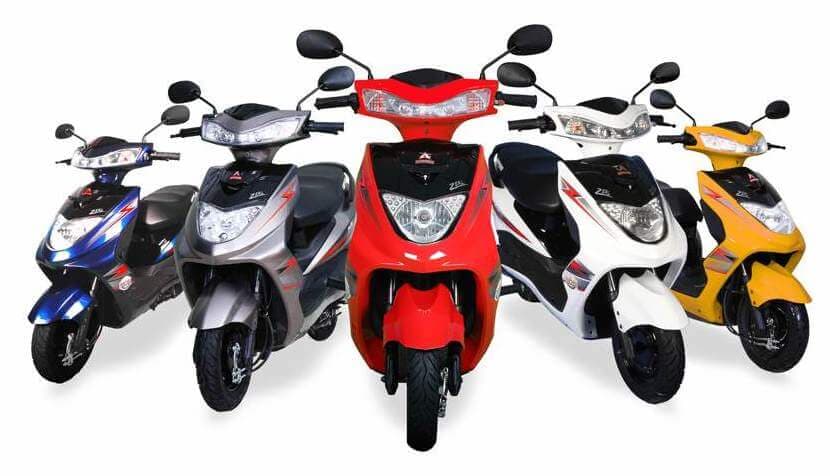 Electric Scooter Price: स्कूटर की कीमत में सबसे बड़ी कटौती, जानें पेट्रोल स्कूटर से कितना फायदेमंद है इलेक्ट्रिक स्कूटर