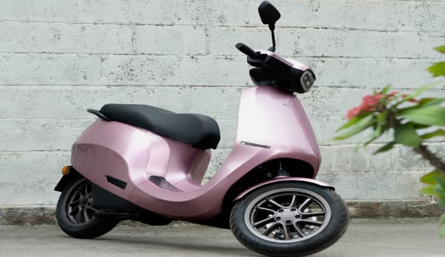 केरल: ओला ई-स्कूटर में आग लगने की जांच में जुटी पुलिस, तकनीकी खराबी हो सकती है वजह