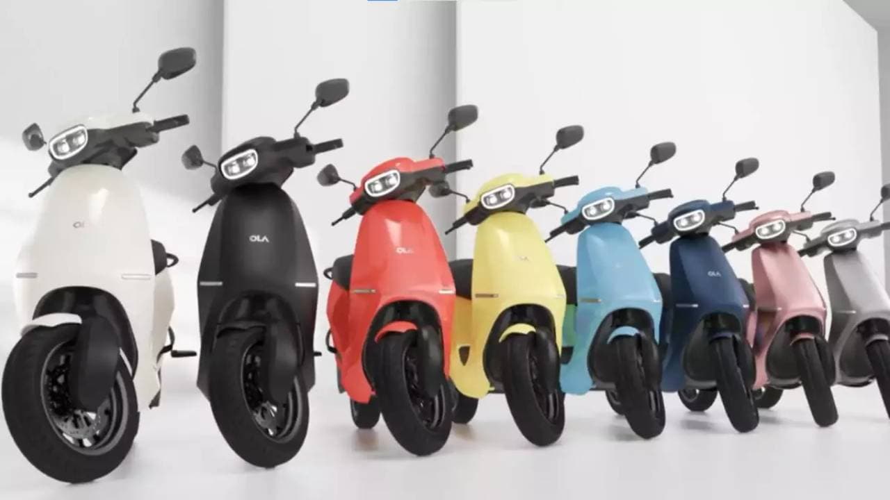 PHOTO : ओला ने एक लाख से कम कीमत के दो इलेक्ट्रिक स्कूटर को किया लॉन्च, जानें इसके फीचर्स