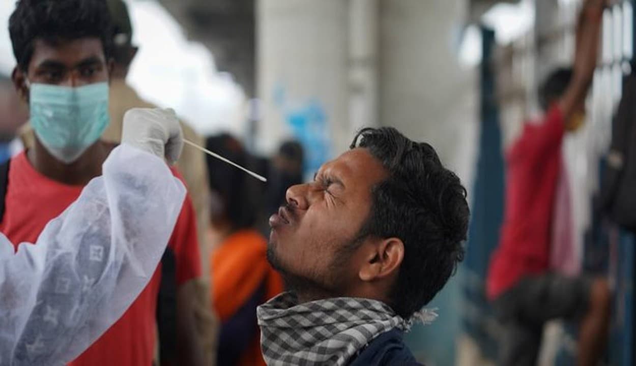 UP Corona Guidelines: UP में पांच दिनों में बढ़े छह गुना केस, ओमिक्रॉन का खतरा भी बढ़ा, नई गाइडलाइंस लागू