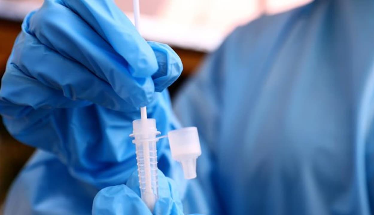 Omicron Virus LIVE : कर्नाटक सरकार लायेगी नया गाइडलाइन