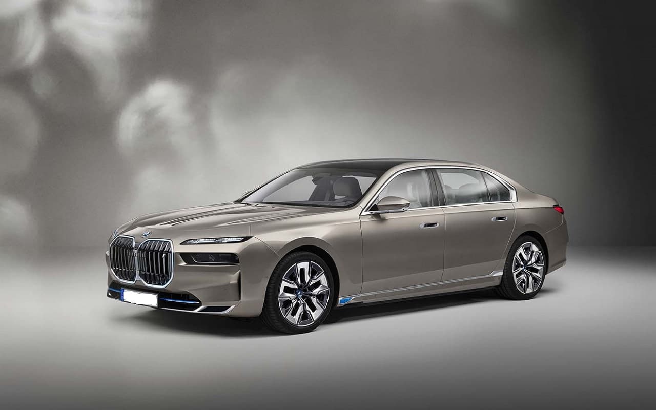 BMW की इलेक्ट्रिक कारों ने पकड़ी रफ्तार, जल्द शुरू होगा भारत में उत्पादन