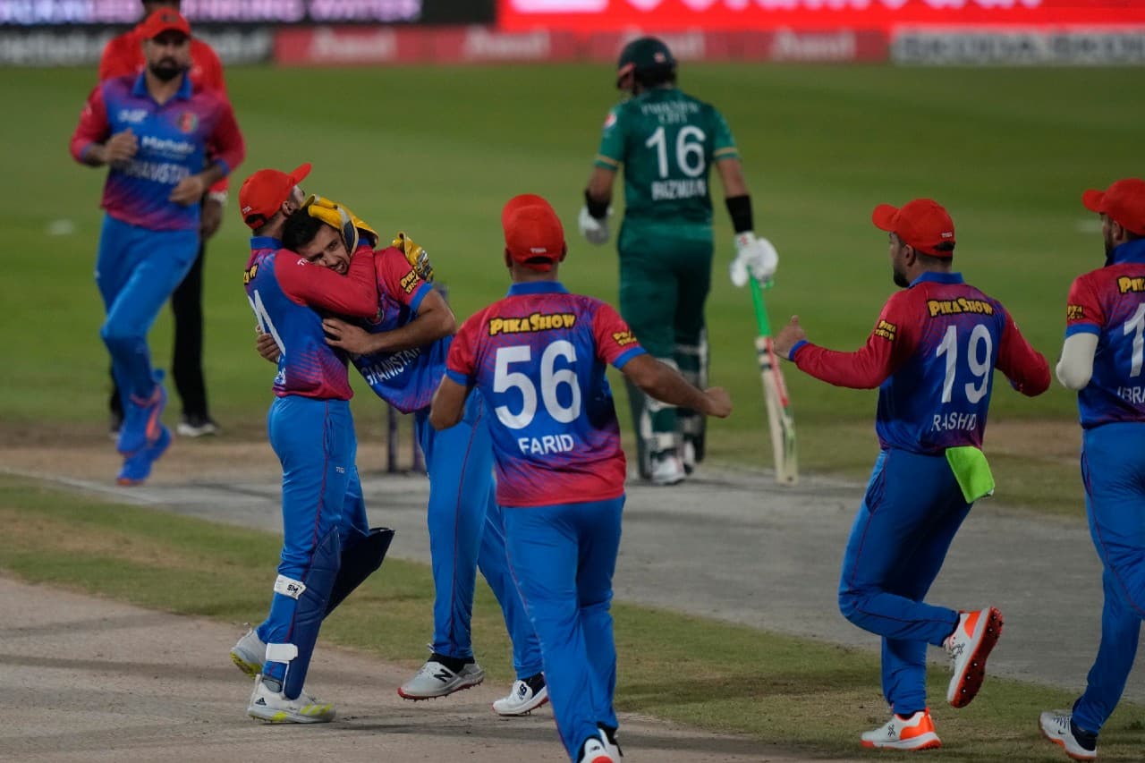 PAK vs AFG Highlights: पाकिस्तान ने अफगानिस्तान को एक विकेट से हराकर फाइनल में बनायी जगह