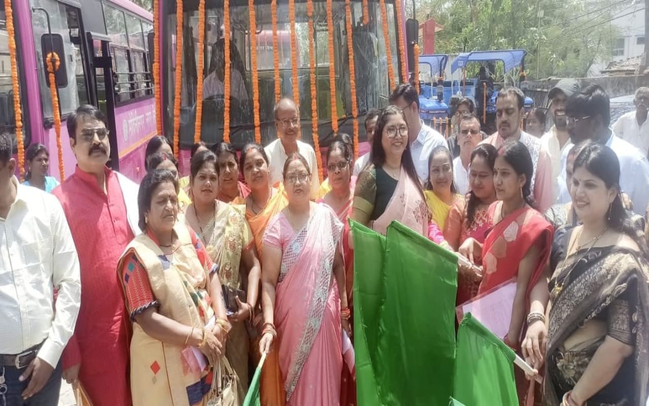 पलामू की सड़कों पर इस दिन से दौड़ेगी पिंक सिटी बस, जानें क्या है रूट चार्ट और कितना होगा किराया