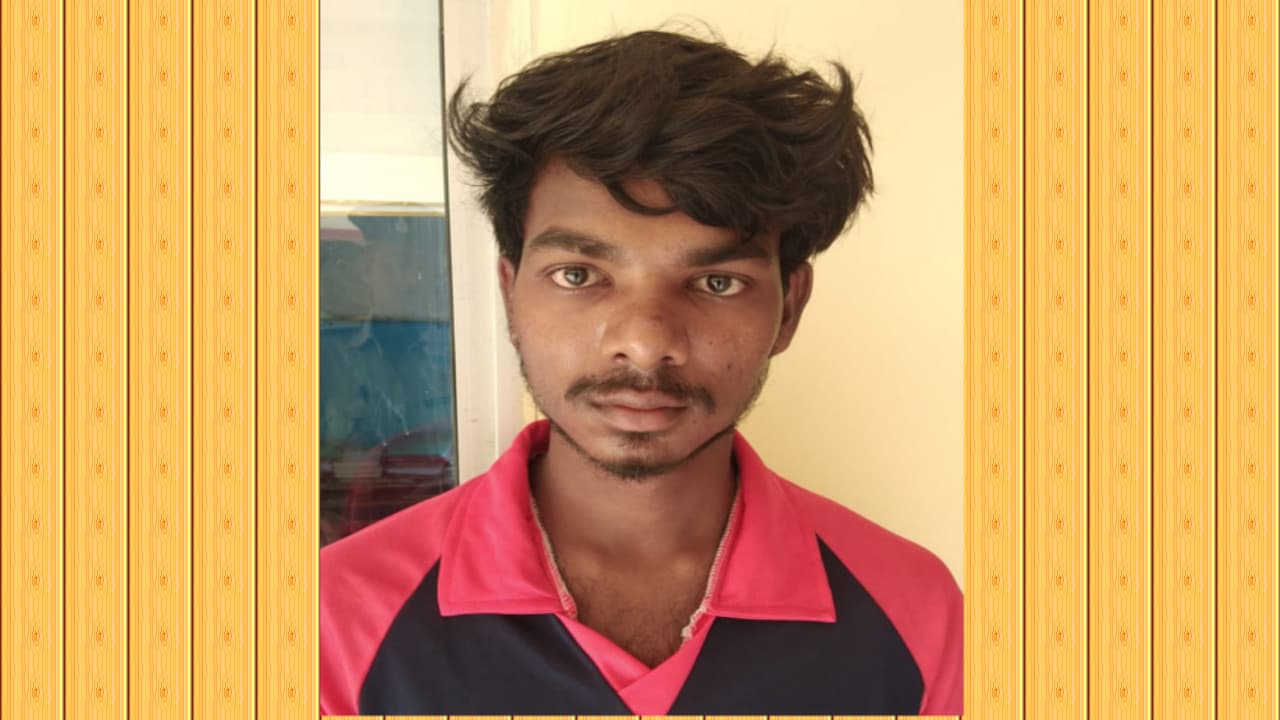 झारखंड के खूंटी में नक्सली संगठन PLFI का एरिया कमांडर गजरा कंडीर गिरफ्तार, कई सामान बरामद