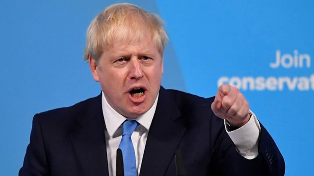 Boris Johnson Resigned: ब्रिटेन में गहराया राजनीतिक संकट, प्रधानमंत्री बोरिस जॉनसन देंगे इस्तीफा