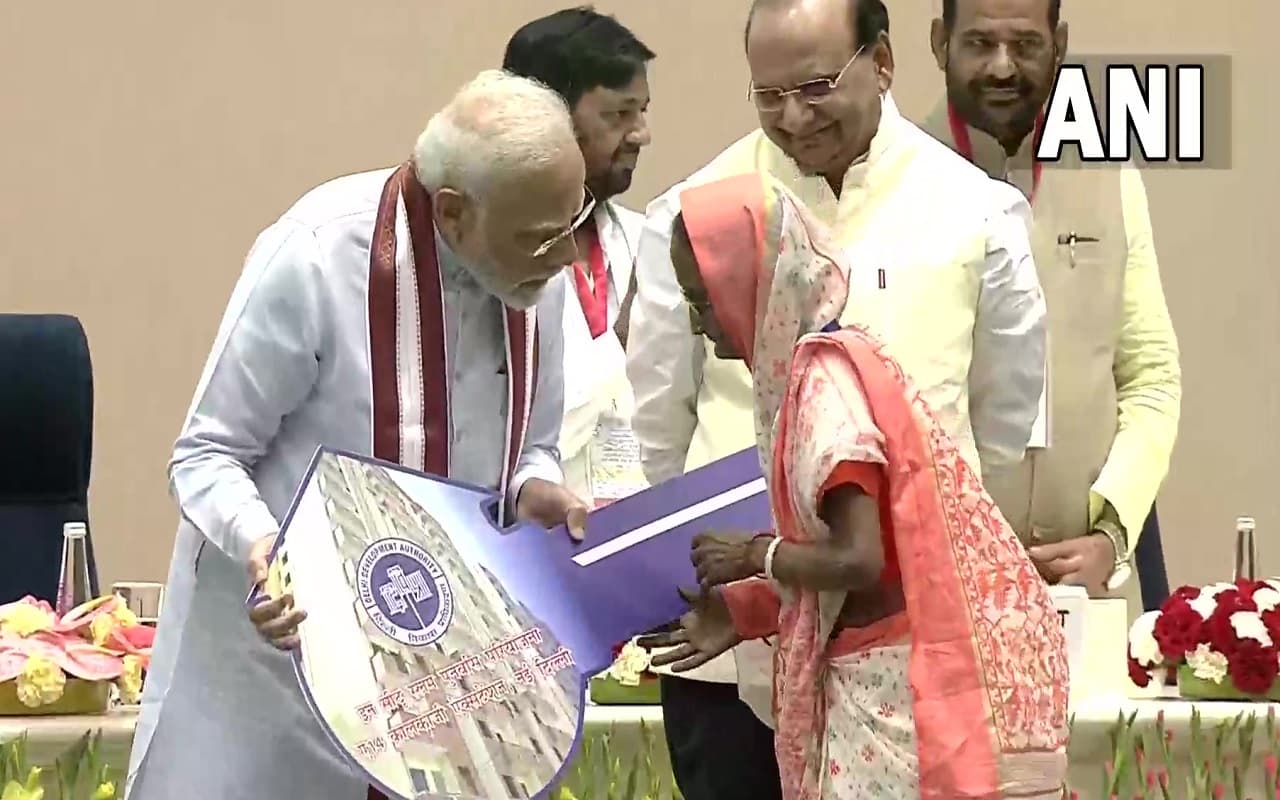 In-Situ Slum Project: झुग्गी-झोपड़ी में रहने वालों को पक्का मकान, PM मोदी ने 3024 फ्लैटों का किया उद्घाटन