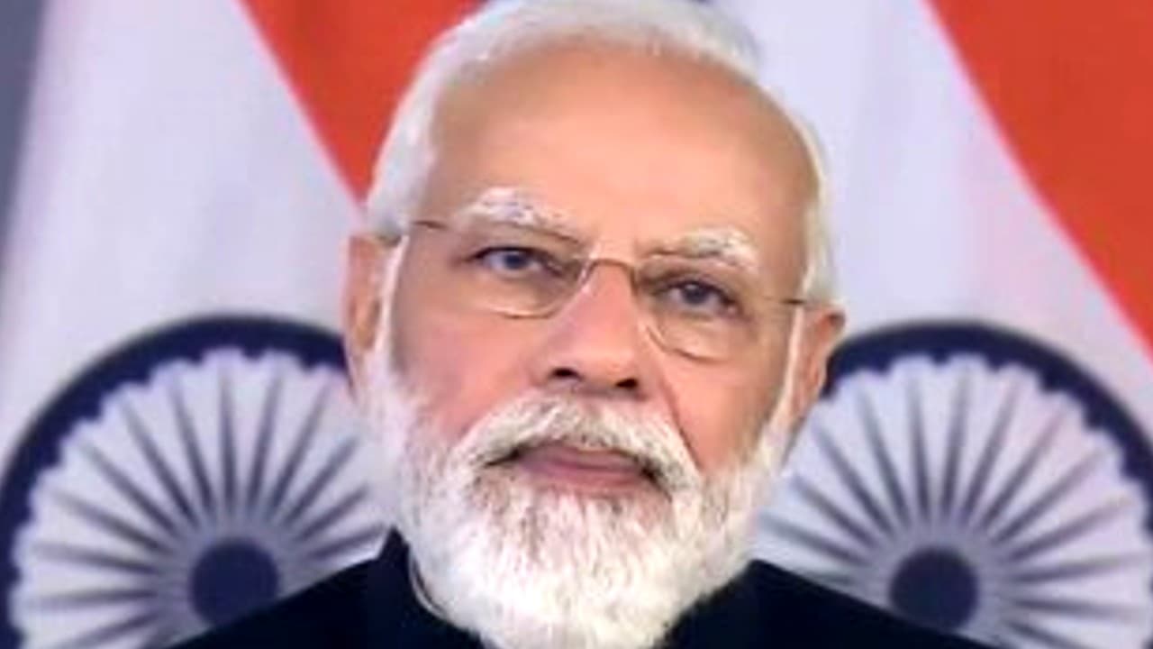 WEF में पीएम मोदी ने युवा टैलेंट को सराहा, कहा- भारत ने दुनिया को उपहार में दिया ‘उम्मीदों का गुलदस्ता’